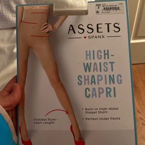 Spanx Assets high waist shaping capri
